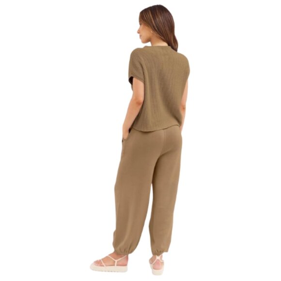 2-𝗣𝗶𝗲𝗰𝗲 𝗞𝗻𝗶𝘁 𝗟𝗼𝘂𝗻𝗴𝗲 𝗦𝗲𝘁 - Picture 3 of 3